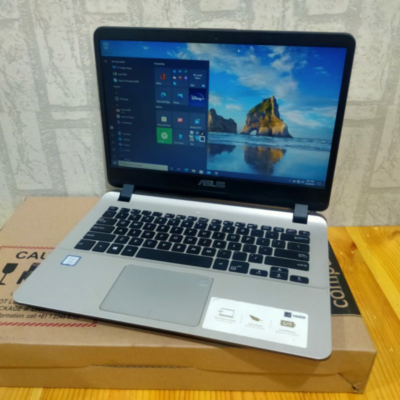 Laptop Asus Vivobook 14 A407U Cor i3-7020U Gen 7 Ram 12GB/1TB HD Graphic 620 Windows 10 body slim
