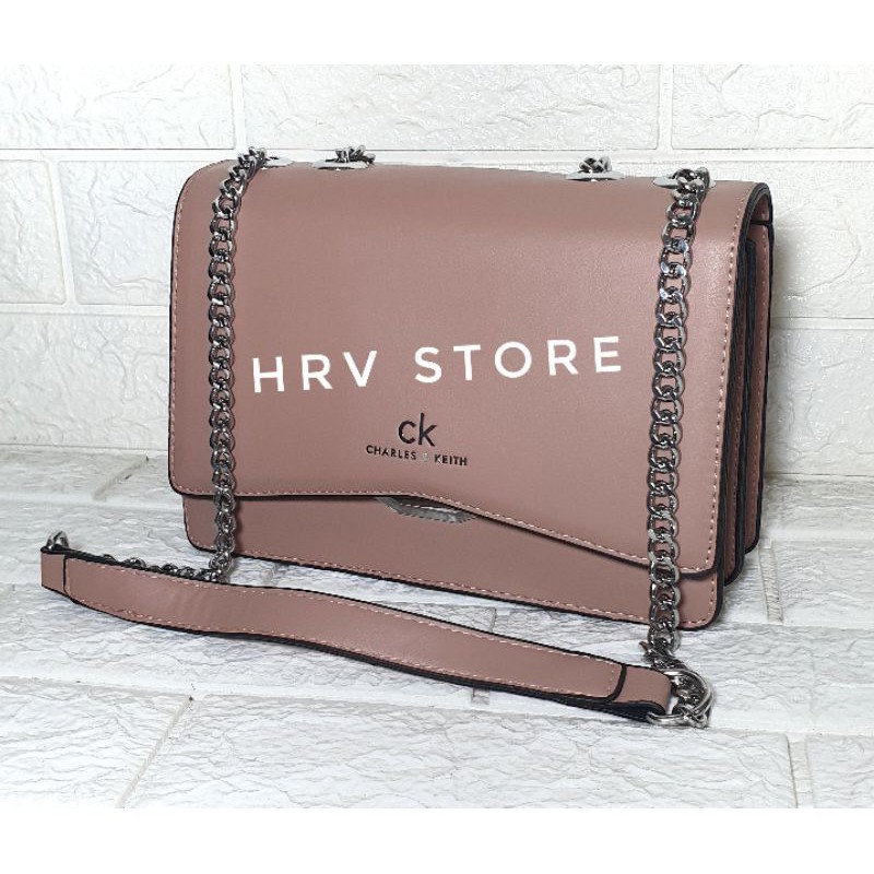 tas rantai wanita / tas import wanita