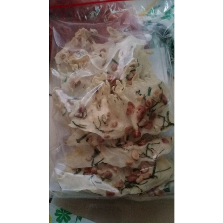 

peyek kacang
