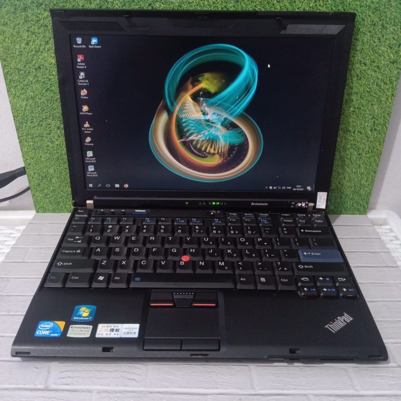 Lenovo Thinkpad X201i, Core i3, Hd graphics 4000, Ram 4gb Hdd 250 Gb, Mulus
