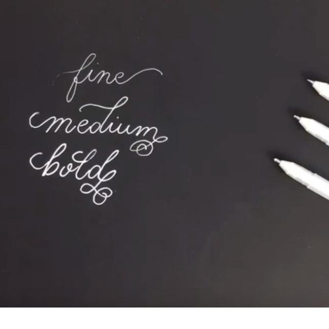 

I8 Sakura Gelly Roll Ink Pen White 0.3mm (05) - Fine Point / White Pen ➾ Terbaru (⌒