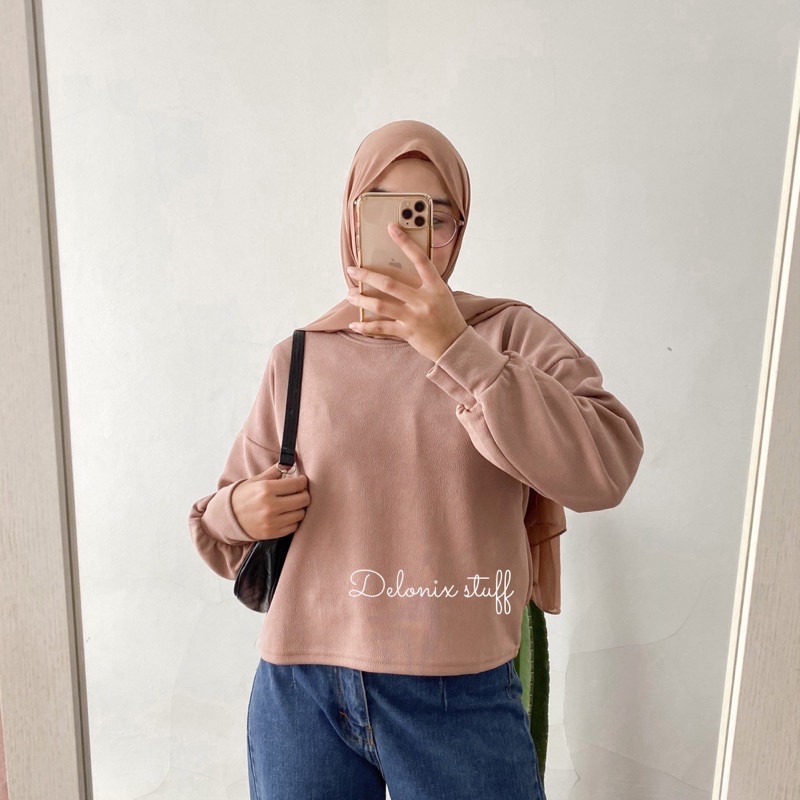 DELONIX | Basic crop sweater