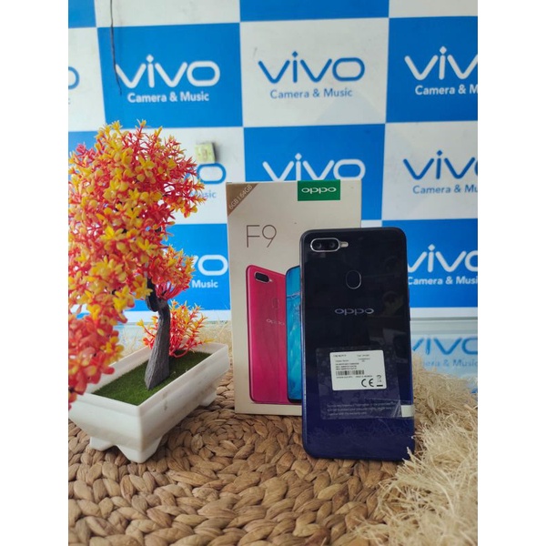 Oppo F9 Ram 4/64 Second - Bekas