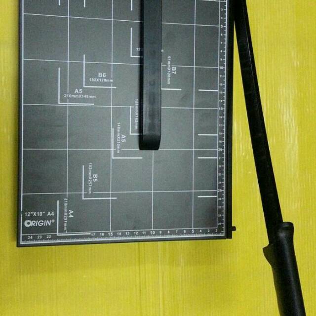 

PAPER CUTTER A4 ORIGIN A4R