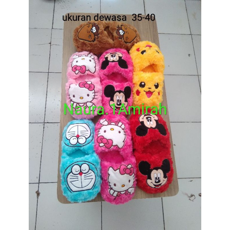 Sandal bulu mawar, karakter boneka sandal ruangan lucu untuk orang dewasa