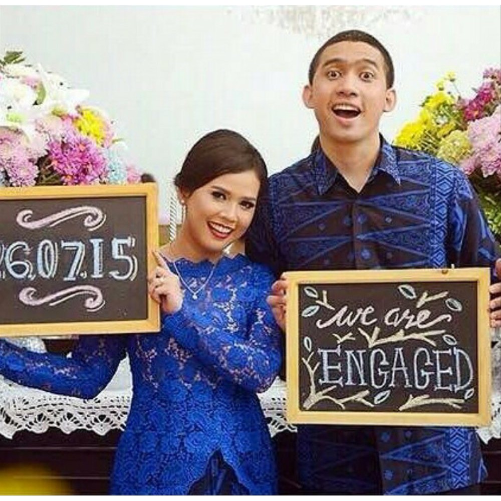 

Jual Papan tulis kapur mini chalkboard prewedding blackboard jati belanda Terlaris