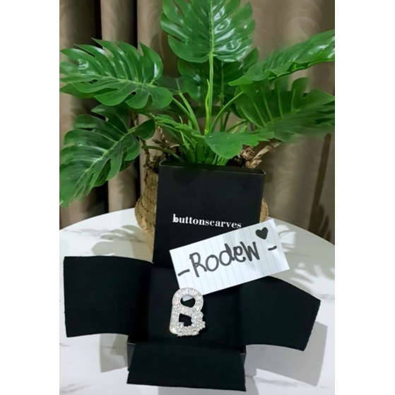 buttonscarves bross original