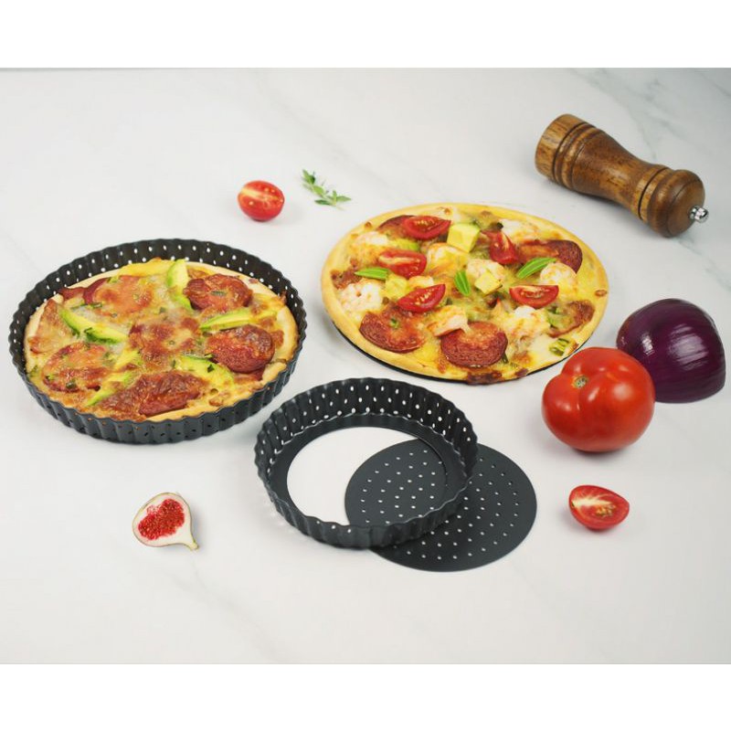 Perforated pizza pan with removable bottom / loyang pizza / pie pan