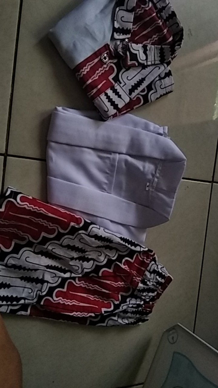 Sarimbit Batik Kakak Adik Putih Couple Baju Batik Anak Cewek Cowok Kebaya Dan Kemeja Katun Halus