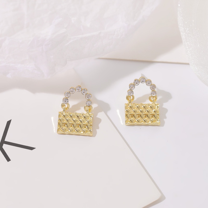 Sterling silver jarum Kreatif Korea Diamond golden tas retro fashion stud anting-anting untuk wanita