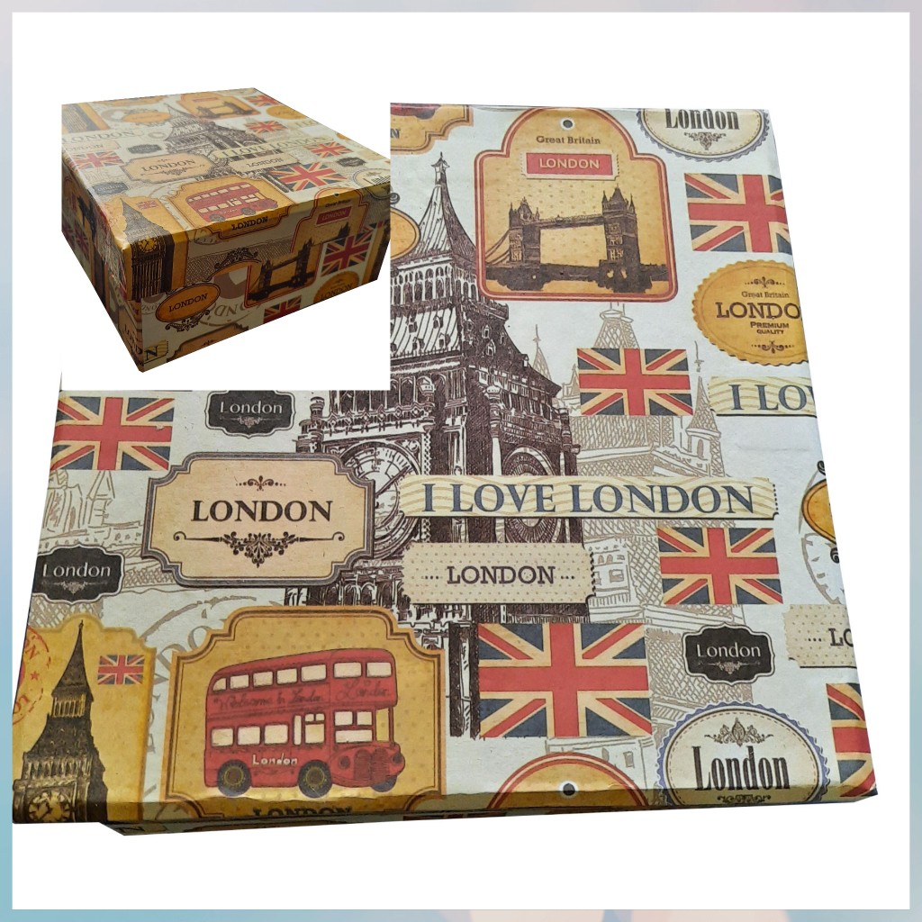

Kotak Kado | Gift Box Ukuran 19 x 19 x 8,5 Motif
