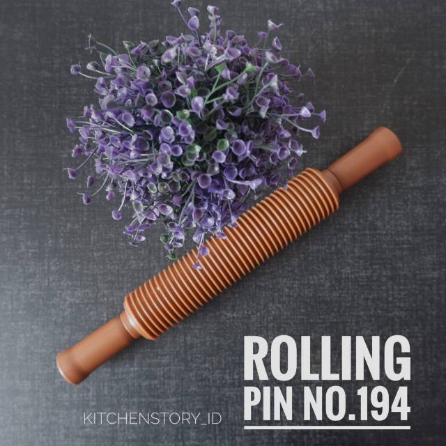 

Rolling Pin Gerigi Handle No.194