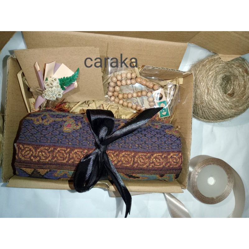 HEMPERS KADO CEWEK /COWOK HADIAH KADO ULANG TAHUN SAJADAH TRAVEL  HIJAB GIFT BOX HEMPERS