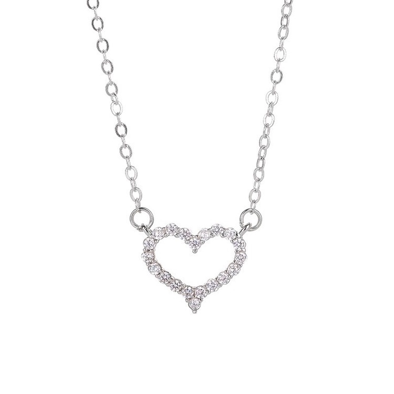 [Ready Stock]Fashion Silver Plated Love Heart Necklace Pendant Sweet Cute Clavicle Chain