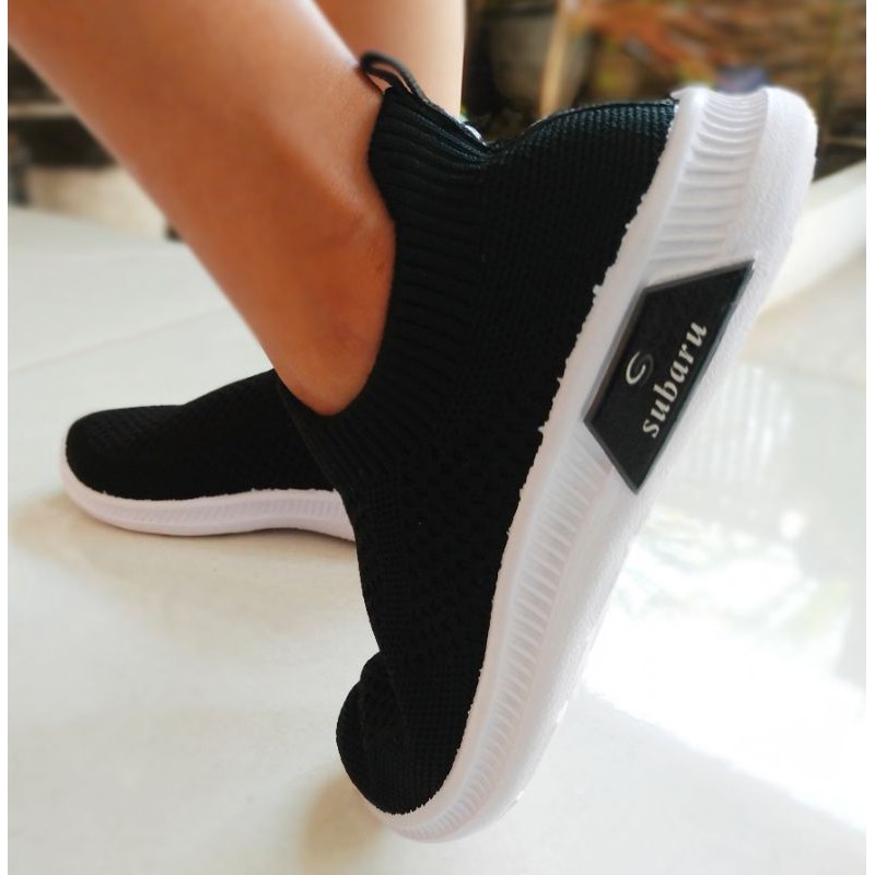 Sepatu sneaker slip on Subaru CH-789