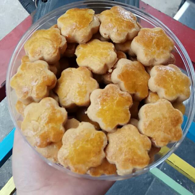 

KUE KACANG