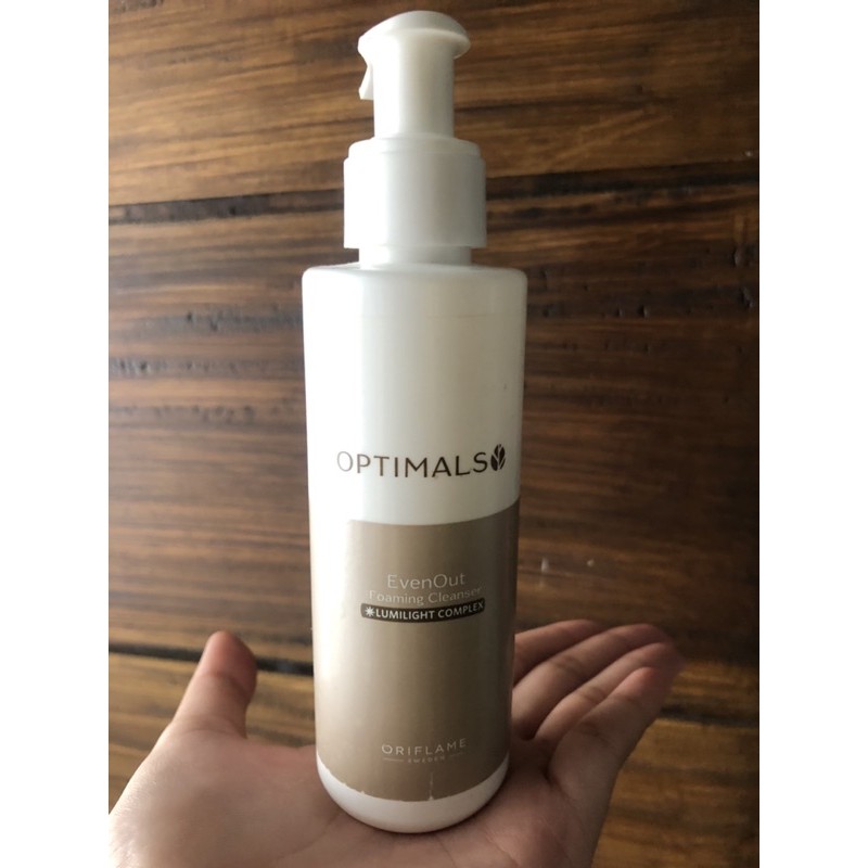 Oriflame Optimals Even Out Foaming Cleanser