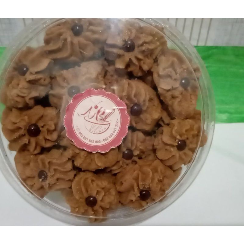 

kue semprit lembut gurih