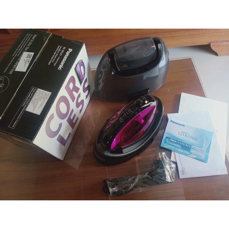 Setrika uap kering cordless Iron Panasonic
