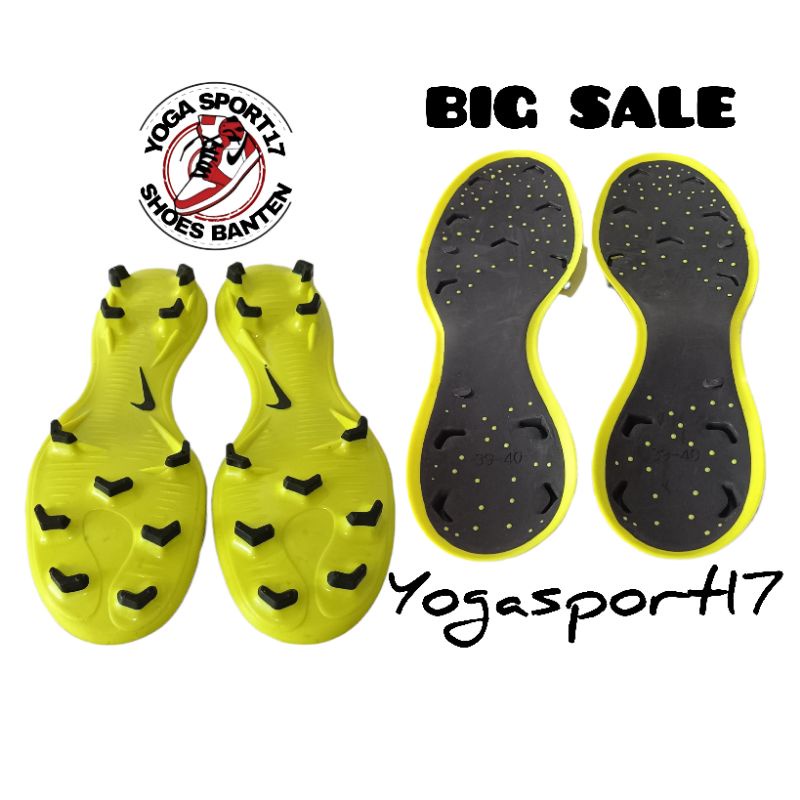 Bawahan sepatu bola nik, Outsole ori dua warna