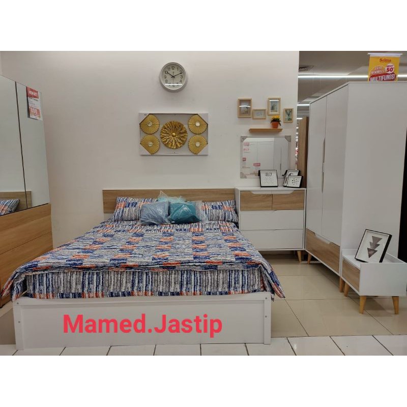 Satu Set Isi Kamar Informa Stacy Set Kamar Tidur 160x200 Cm