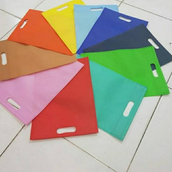 

☇ Goodie bag Oval 25x35 (Paket ekonomis 100pcs) Mix warna ☟
