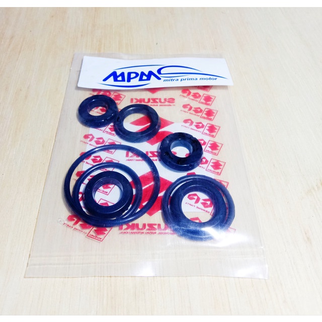 Karet isi master rem atas futura 1.5  t120ss