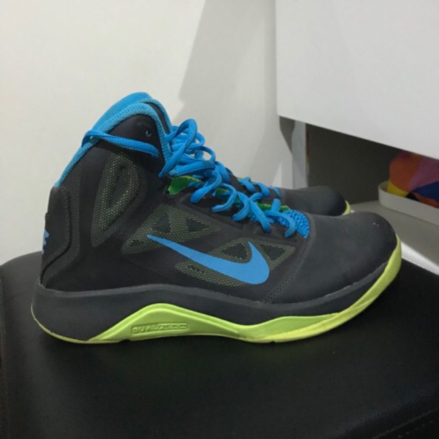 SEPATU BASKET NIKE ORIGINAL 100%