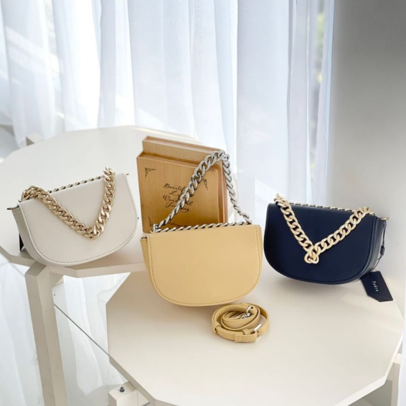 PROMO SALE Tas Pedro selempang jinjing hitam putih nude