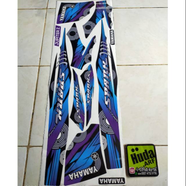 Striping variasi jupiter z Spark