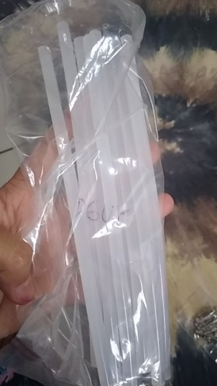 Isi Lem Tembak / Lem Lilin Panjang 20cm