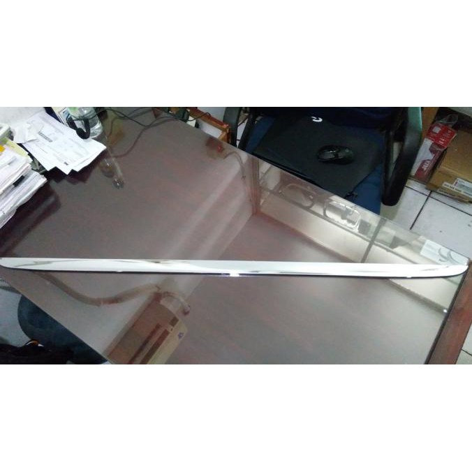 Trunk Lid Cover Bagasi Chrome Mercedes Benz W211