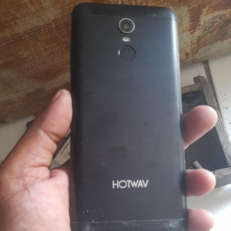 hotwav m5 plus ram2/32 minus g bisa disntuh tocren pecah