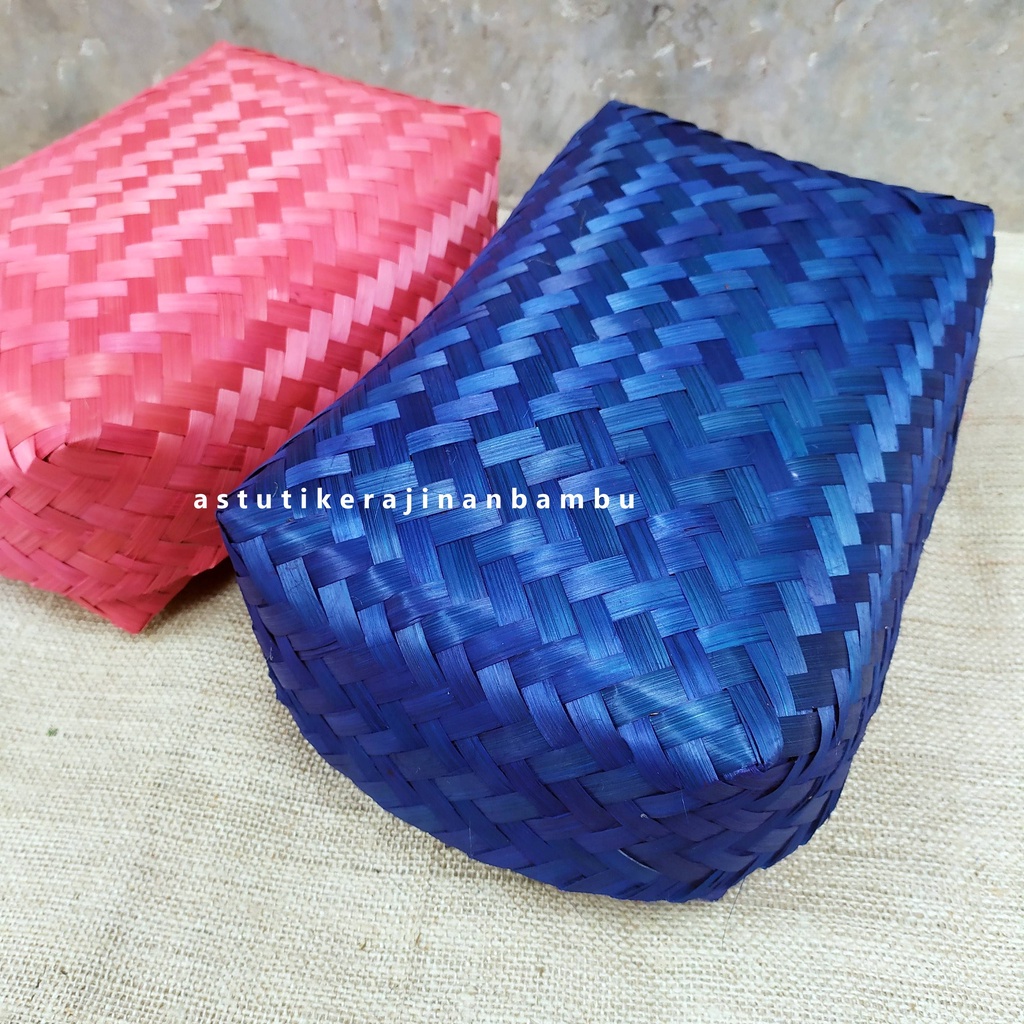 Sepasang Besek Persegi Panjang Warna 20 x 30 x 8 cm/ besek bambu murah/ besek kain panjang