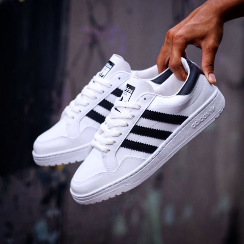 Adidas Team Court &quot;White Black&quot; ORIGINAL BNIB