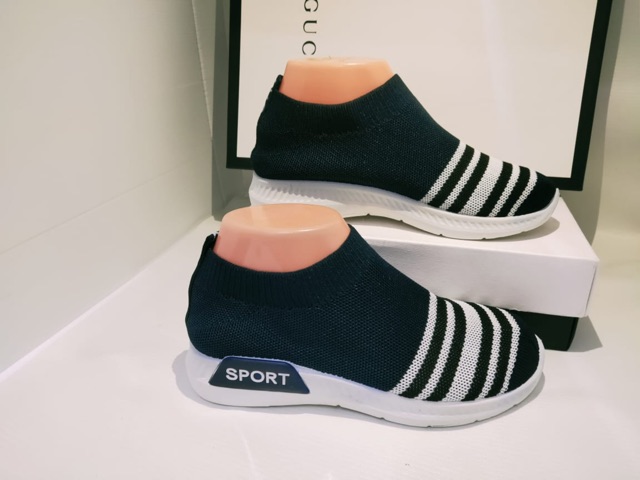 sepatu dewasa sepatu sport Sepatu anyaman sepatu sneaker