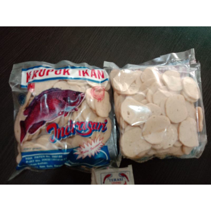 

@250gr Krupuk ikan kancing indrasari