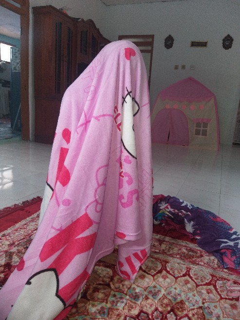 Selimut Bulu Halus 140x190 Motif Karakter Cantik Lucu Murah Asriyasashii Berkualitas