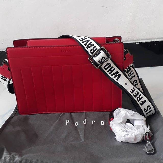 Pedro sling bag
