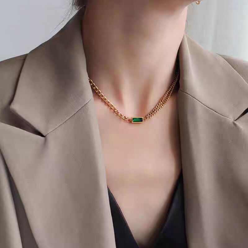 kalung titanium mata ijo cantik giok