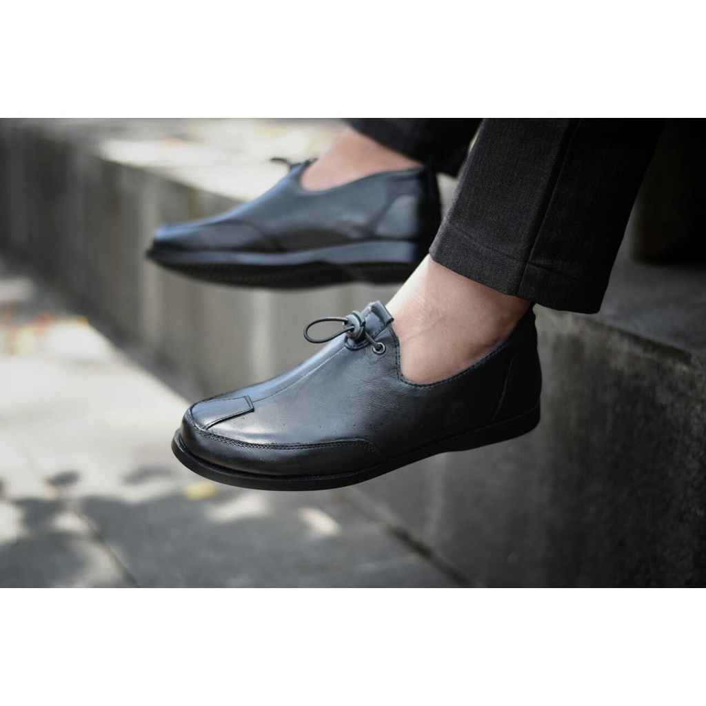 BURAY X SEPATU FORMAL SLIP ON PRIA LOAFER DEWASA WARKA KULIT ASLI ORIGINAL CASUAL PANTOPEL FORMAL PRIA FASHION KERJA KANTOR SEKOLAH KULIAH WISUDA KONDANGAN GURU PNS PESTA RESMI NYAMAN PANTOFEL PANTOPLE KULIT PRIA PANSUS FASHION TRANDY KEKINIAN BERKUALITAS