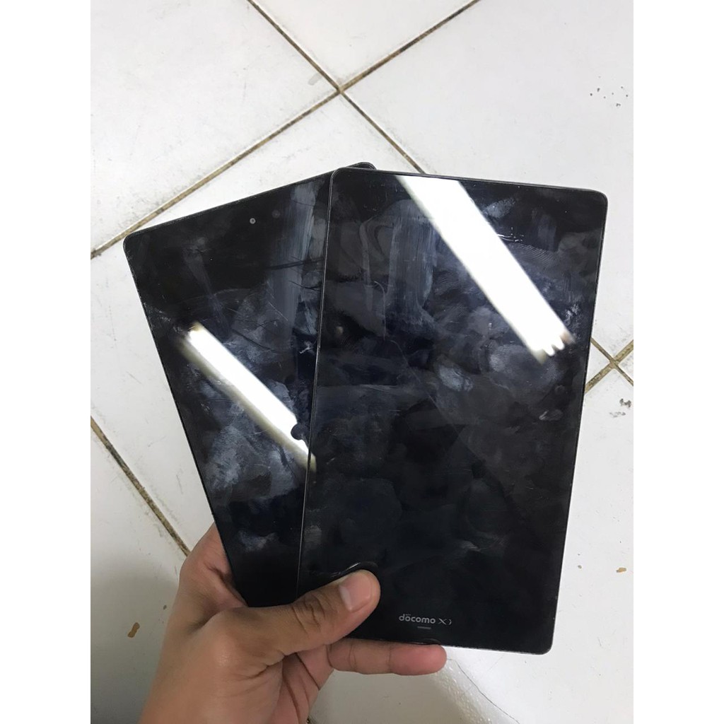 Sharp Aquos Pad SH-08E - 2GB/32GB - Second Bergaransi