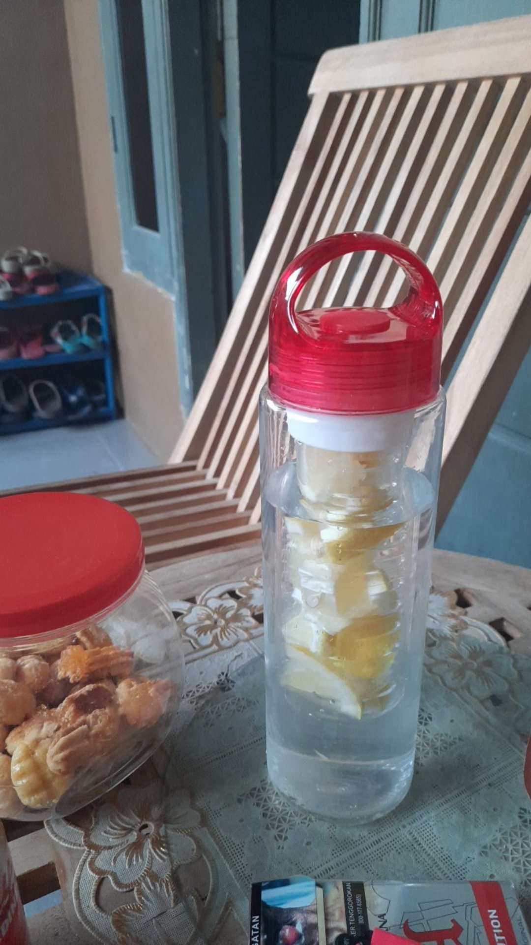 Home-klik  Tritan Water Bottle With Fruit Infuser - Random