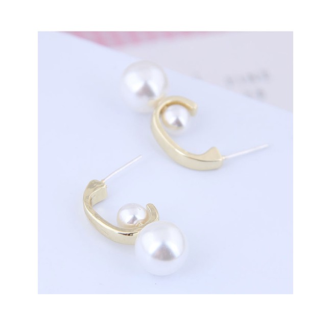 LRC Anting Tusuk Fashion Gold 925 Silver Needle Pearl Stud Earrings A58945