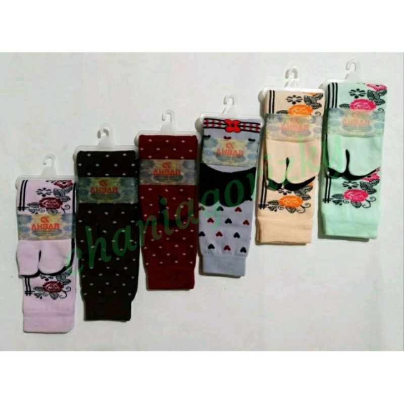 KAOS KAKI JEMPOL WANITA MUSLIMAH BAHAN NILON MOTIF RANDOM UKURAN SEBETIS TERLARIS....