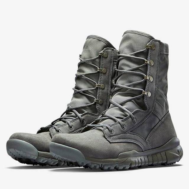 nike sage green boots