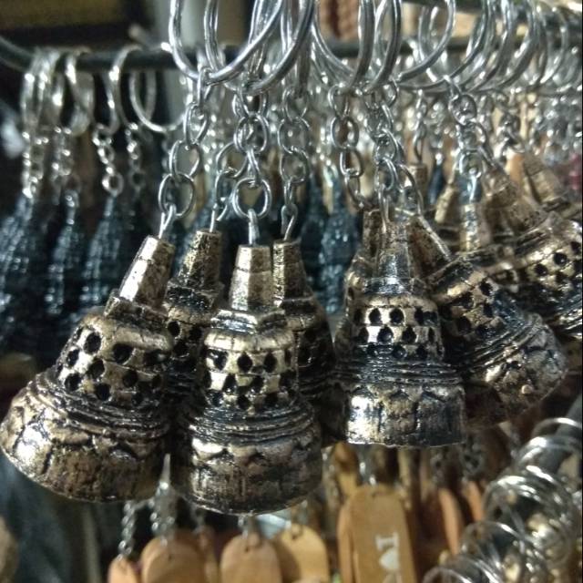 TERMURAH! SATU SET GANTUNGAN KUNCI BENTUK STUPA BOROBUDUR ISI 20 PCS BAHAN FIBERGLASS SOUVENIR JOGJA