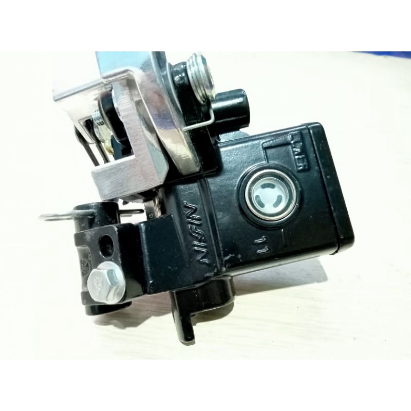 master rem depan Vario 125 fi Vario 110 CBS beat fi tabung. oli Comby braket NISSIN