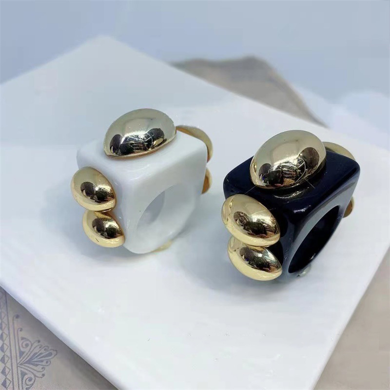 Creative Black White Square Resin Gold Ring Personality Geometry Rings Jewelry Accessories