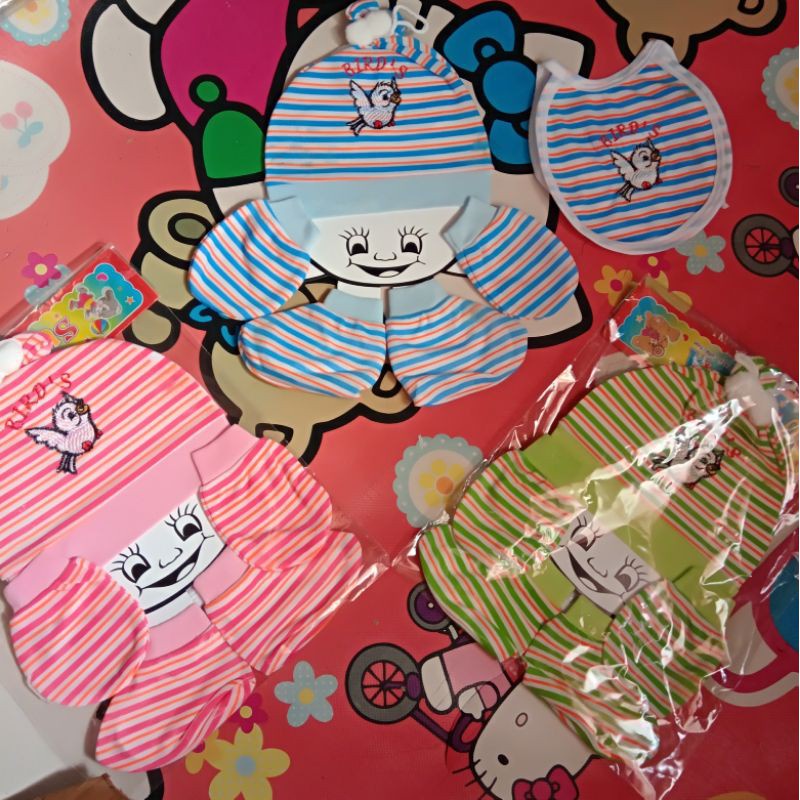 SET PAKAIAN BAYI NEW BORN 4 IN 1 / Topi Kupluk Sarung Tangan Kaki Celemek Slaber Motif Lucu Murah